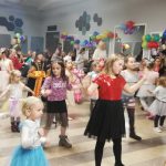 Bal i zabawy dla dzieci – drugi tydzień ferii w DK Wolbrom